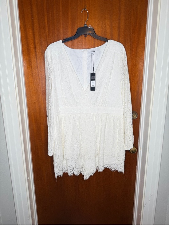 Fashion Nova Pants - Fashion Nova White Lace Long Sleeve Romper